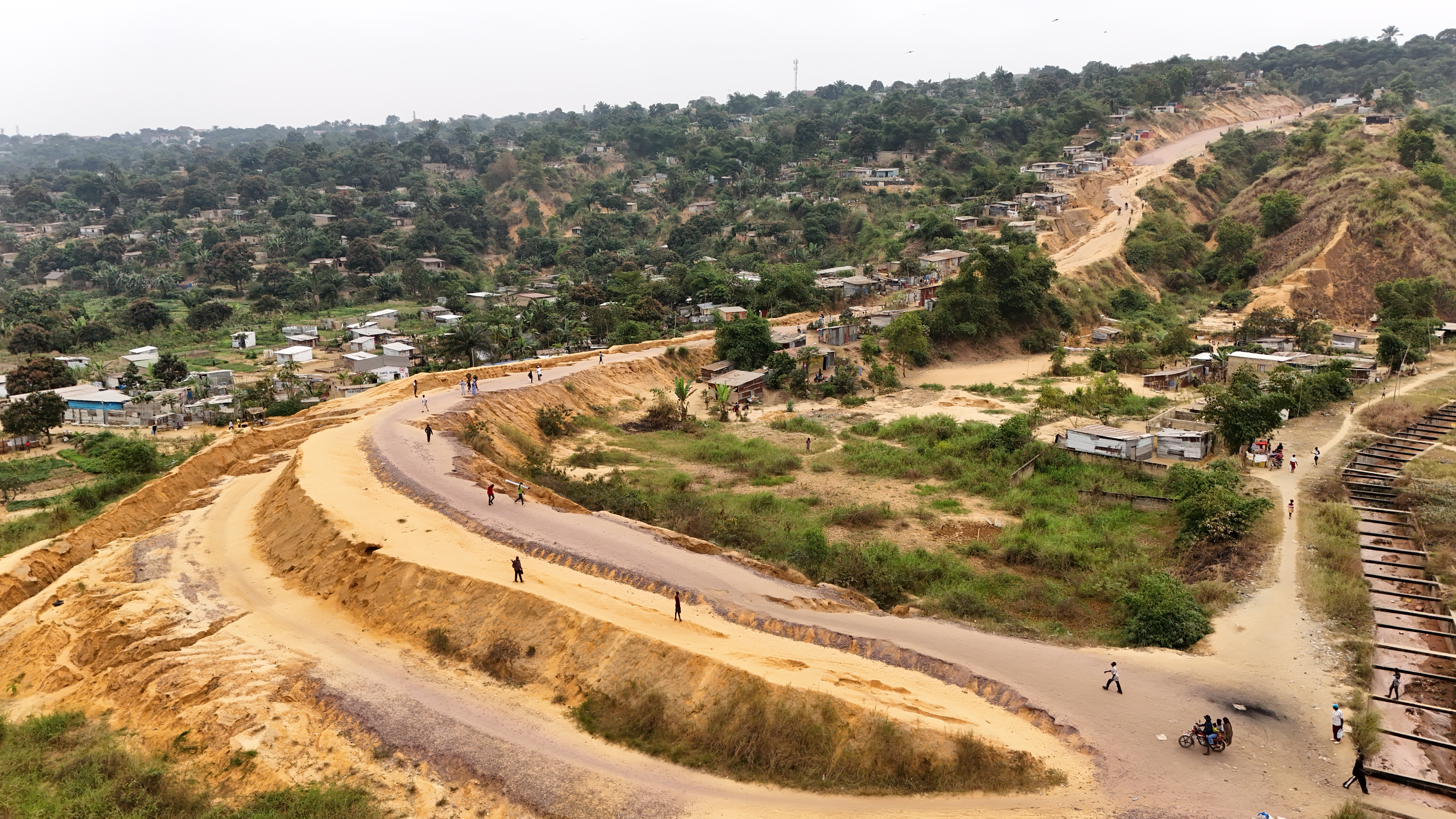 Bahumbu Yol Projesi